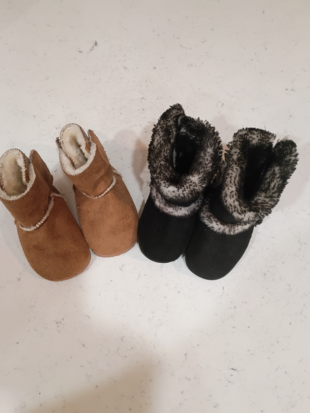 Baby Booties 2 Pair Set Brown & Black Size 4